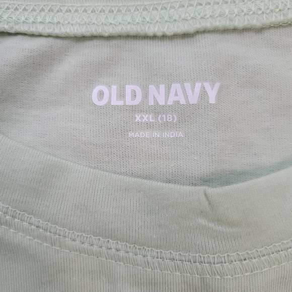 Old Navy Vintage Vibes "Treat her Right" Long Sleeve Cropped Tee - Picture 7 of 13